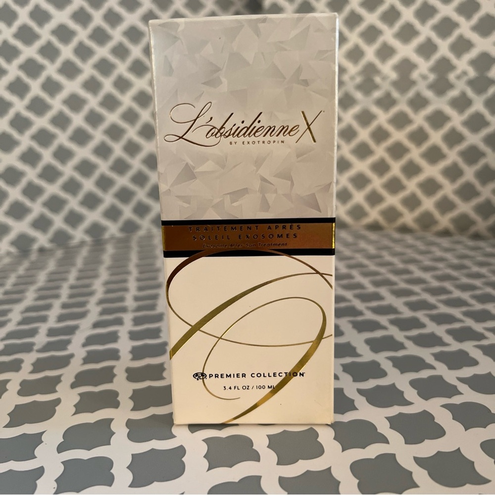 Premier Collection Skincare Cream - White and Gold